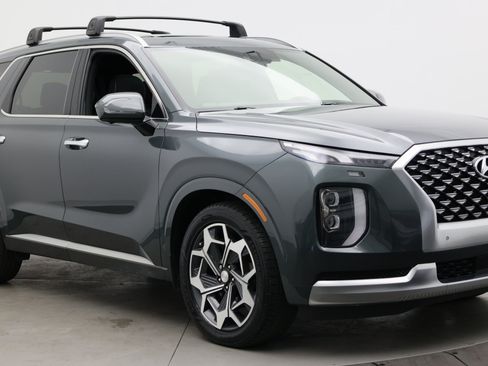 Used 2022 Hyundai Palisade Calligraphy FWD image 3