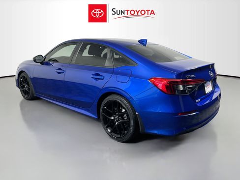 Used 2023 Honda Civic Sport image 6