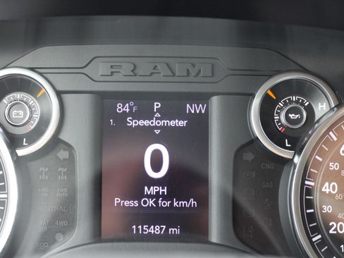 Used 2020 RAM 1500 Tradesman AWD/4WD image 14