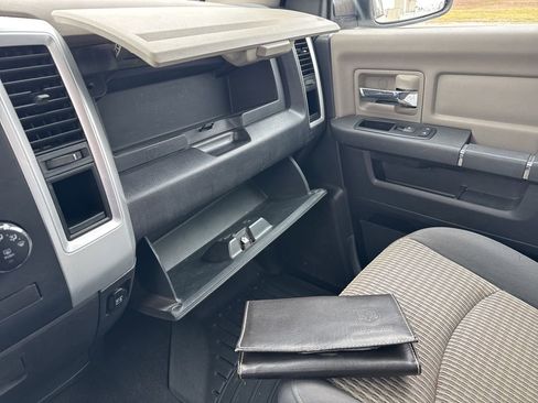 Used 2012 RAM 1500 Classic SLT w/ Luxury Group image 36