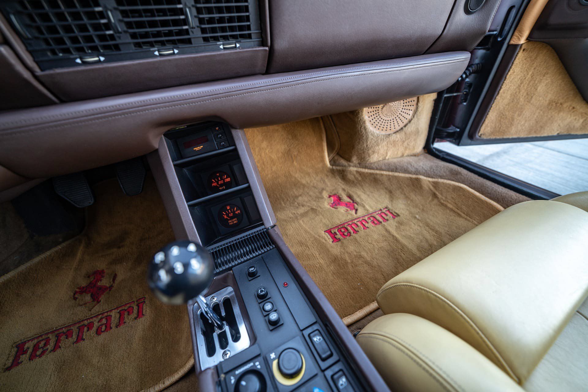 Used 1989 Ferrari Testarossa RWD image 19