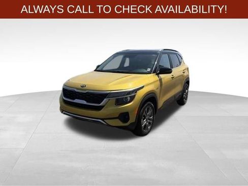 Used 2021 Kia Seltos S AWD/4WD image 3