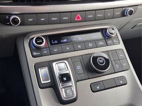 Used 2025 Hyundai Palisade SEL FWD image 27