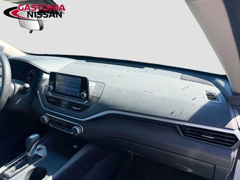 Used 2022 Nissan Altima 2.5 S image 35