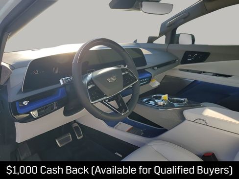 New 2026 Cadillac Optiq Sport 1 w/ LPO, Floor Liner Package image 30