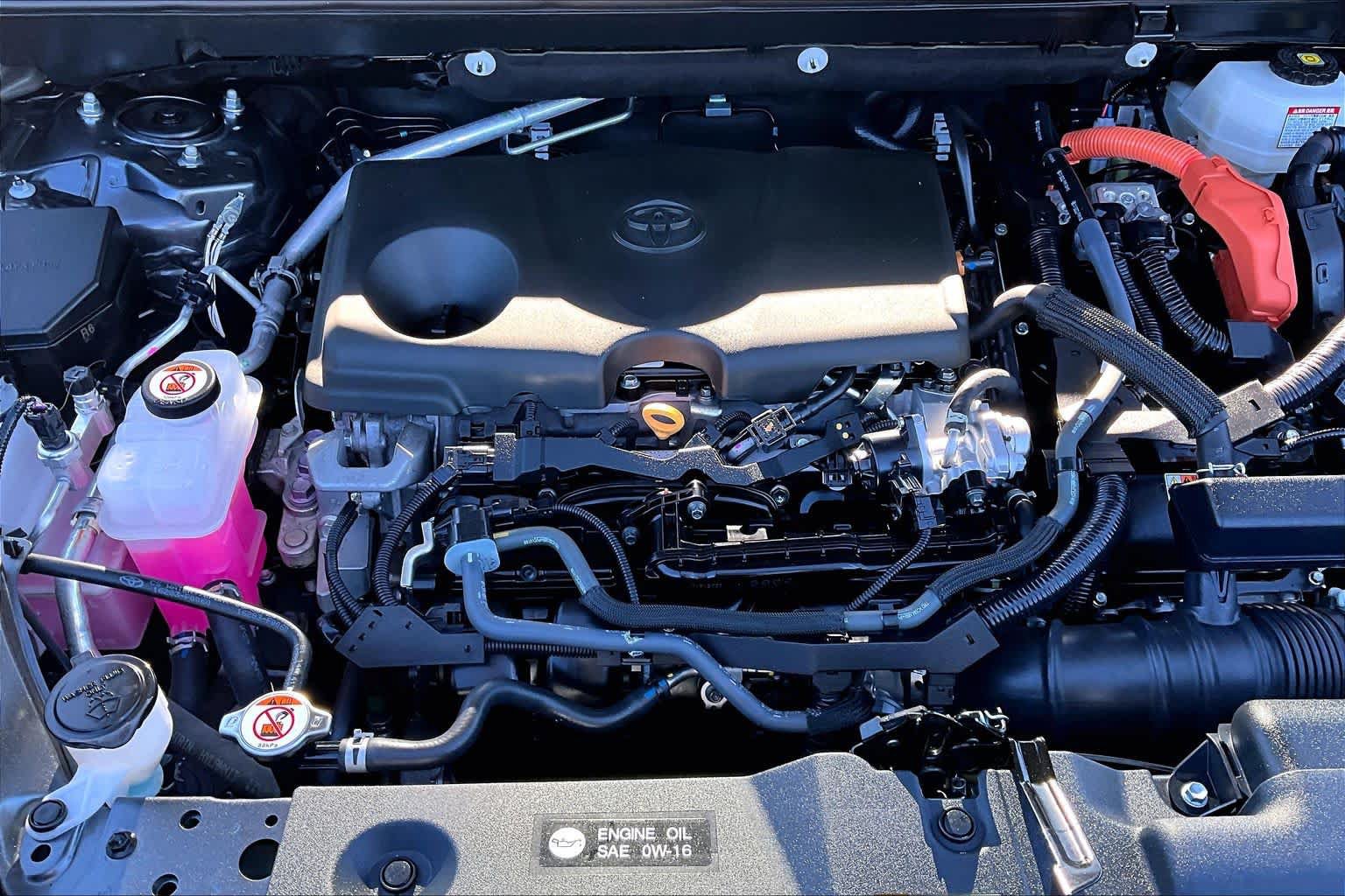 Certified 2024 Toyota RAV4 LE AWD/4WD image 31