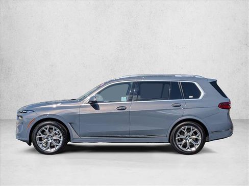 Used 2023 BMW X7 xDrive40i AWD/4WD image 9