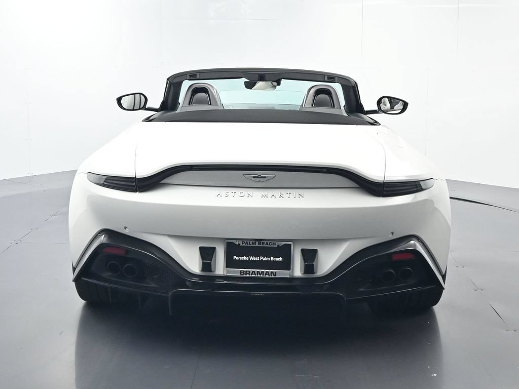 Used 2023 Aston Martin V8 Vantage Roadster RWD image 13
