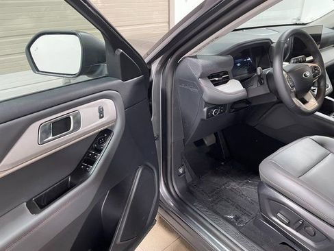 New 2026 Ford Explorer Active AWD/4WD image 10