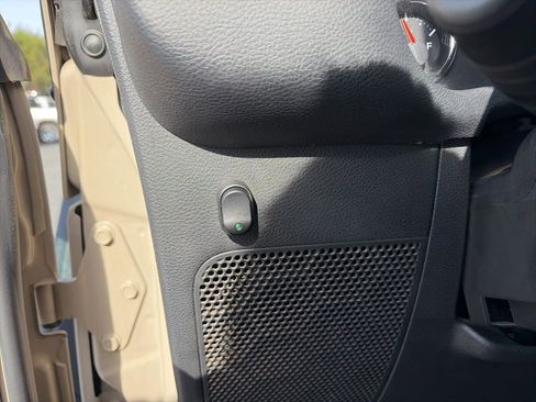 Used 2016 Jeep Wrangler Unlimited Sport w/ Connectivity Group image 15