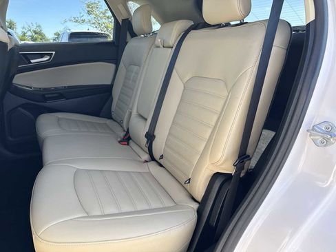Used 2019 Ford Edge SEL w/ Equipment Group 201A FWD image 19