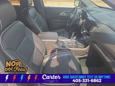 Used 2023 Chevrolet Traverse Premier FWD image 39
