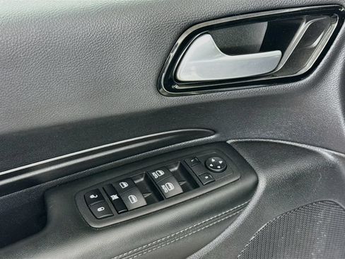 Used 2023 Dodge Durango SXT RWD image 18