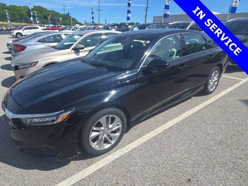 Used 2018 Honda Accord LX image 3