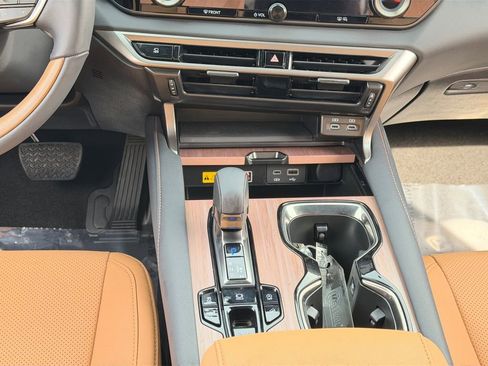 Certified 2025 Lexus RX 350 Premium w/ Convenience Package image 12