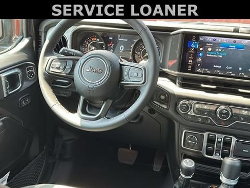 Used 2025 Jeep Wrangler Unlimited Sport AWD/4WD image 24