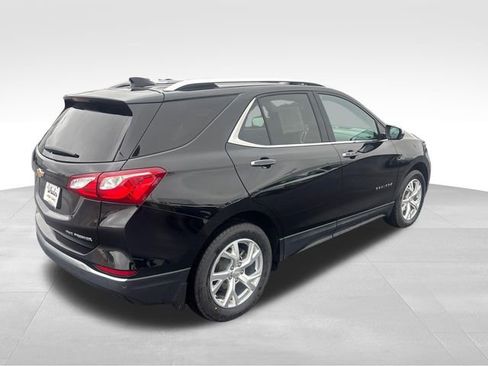 Used 2020 Chevrolet Equinox Premier w/ LPO, Floor Liner Package image 6