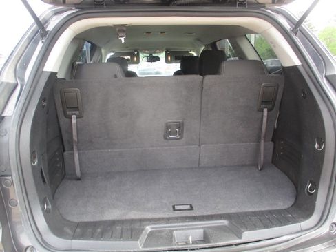 Used 2015 Chevrolet Traverse LT AWD/4WD image 40