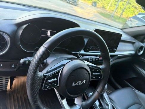 Used 2024 Kia Forte GT-Line w/ GT-Line Premium Package FWD image 20
