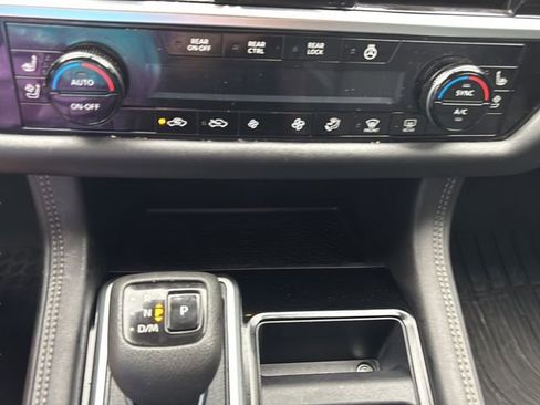Used 2024 Nissan Pathfinder Platinum w/ Cargo Package FWD image 28