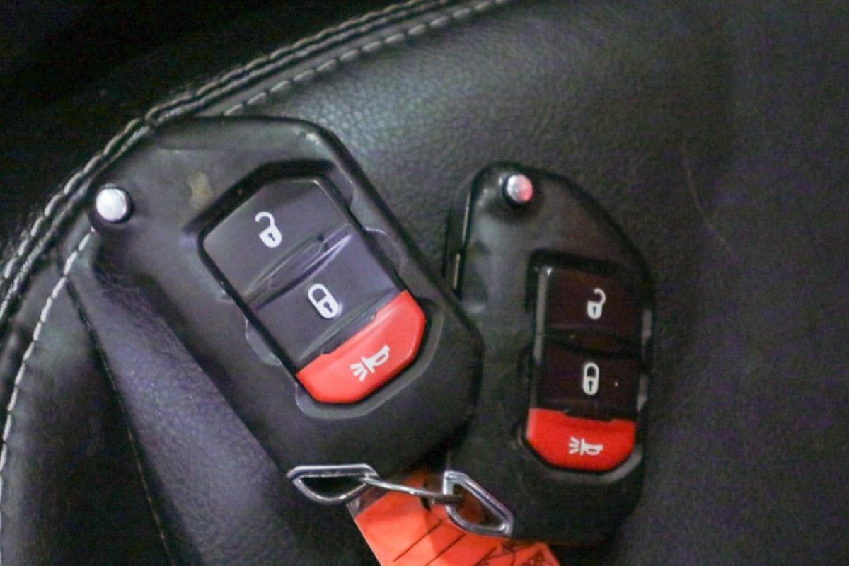 Used 2021 Jeep Wrangler Unlimited Sahara AWD/4WD image 22