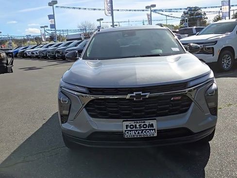 New 2026 Chevrolet Trax RS image 4