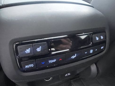 Used 2025 Hyundai Palisade Calligraphy image 8