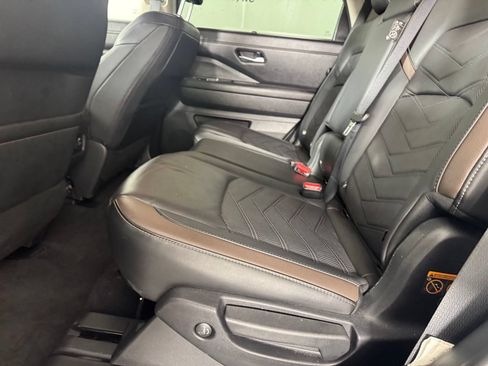 Used 2025 Nissan Pathfinder Platinum w/ Cargo Package FWD image 28