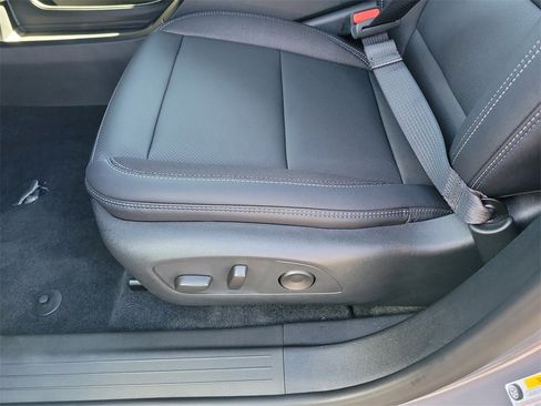 New 2026 Chevrolet Equinox EV LT image 15