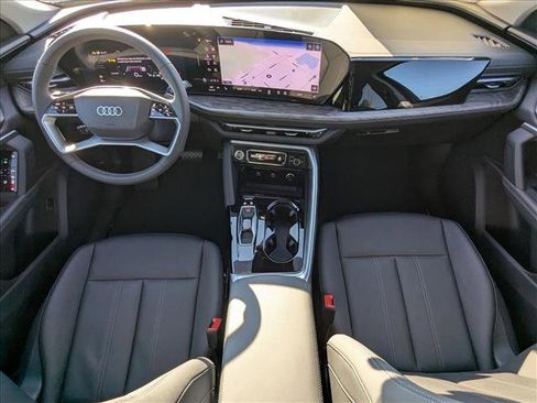 New 2025 Audi Q5 Premium image 16
