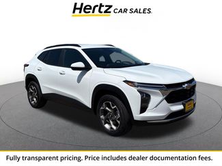 Used 2025 Chevrolet Trax LT w/ LT Convenience Package FWD video 1