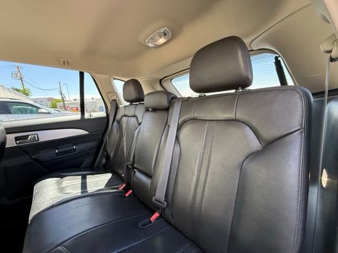 Used 2014 Lincoln MKX FWD image 8