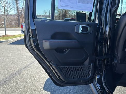 Used 2021 Jeep Gladiator Rubicon w/ LED Lighting Group image 23