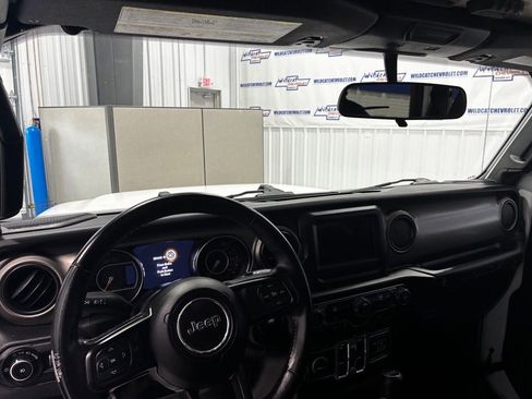 Used 2021 Jeep Wrangler Unlimited Sport AWD/4WD image 2