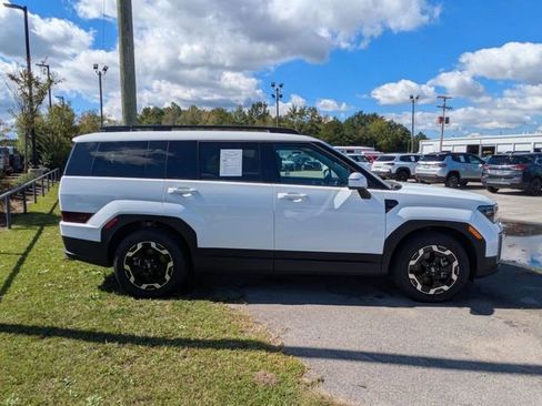 New 2025 Hyundai Santa Fe SEL image 2