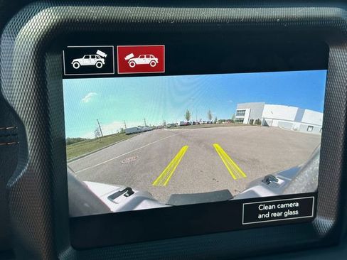 Used 2021 Jeep Wrangler Unlimited Sahara image 25