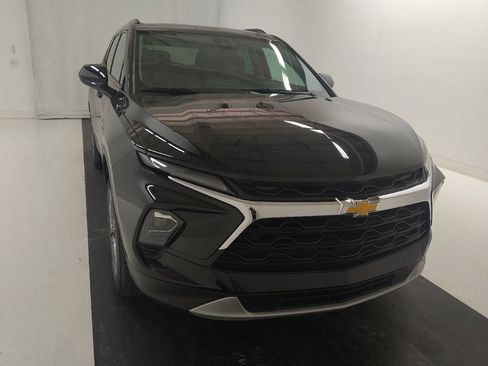 Used 2024 Chevrolet Blazer LT w/ Convenience Package FWD image 14