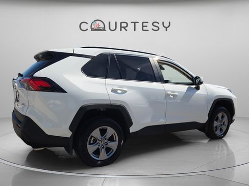 Certified 2025 Toyota RAV4 XLE image 5