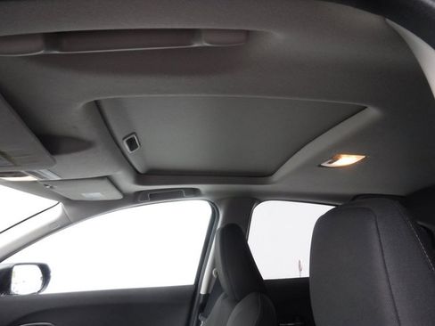 Used 2022 Honda HR-V EX image 11