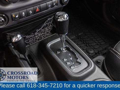 Used 2016 Jeep Wrangler Unlimited Sahara w/ Connectivity Group AWD/4WD image 37