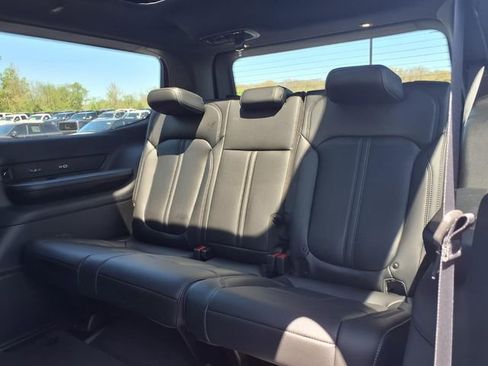 New 2026 Jeep Grand Wagoneer 4WD image 9