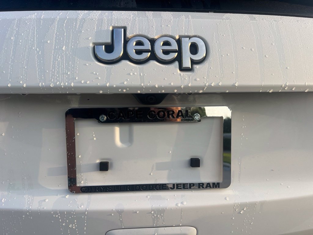 Certified 2020 Jeep Grand Cherokee Limited RWD image 12