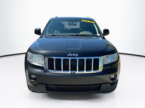 Used 2011 Jeep Grand Cherokee Laredo AWD/4WD image 2