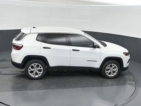 Used 2025 Jeep Compass Sport AWD/4WD image 31