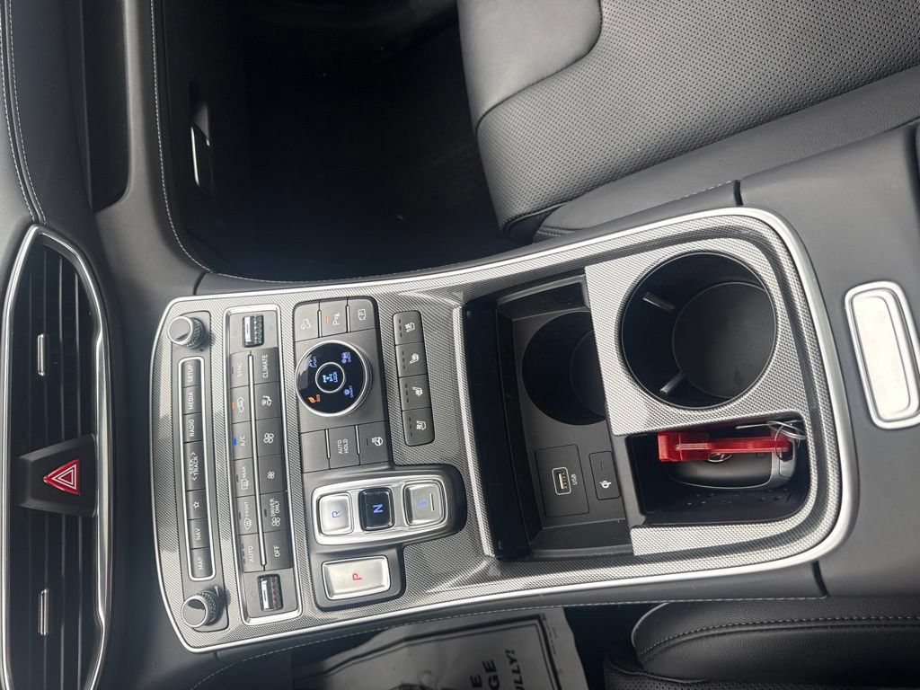 Certified 2023 Hyundai Santa Fe Limited AWD/4WD image 28
