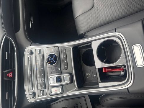 Certified 2023 Hyundai Santa Fe Limited AWD/4WD image 28
