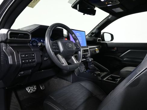 Used 2025 Toyota 4Runner TRD Sport AWD/4WD image 4