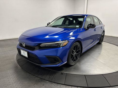 Used 2023 Honda Civic Sport image 6