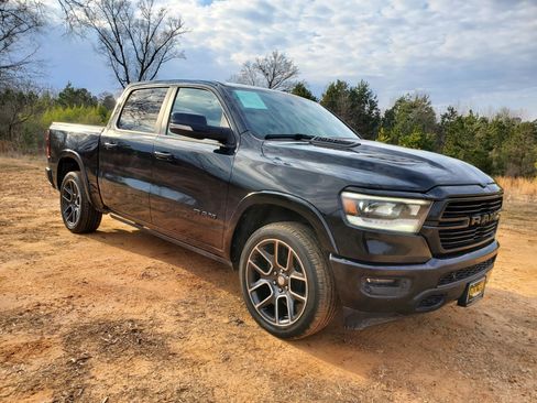 Used 2019 RAM 1500 Laramie image 18