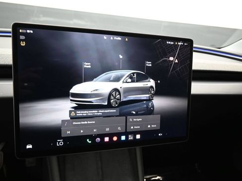 Used 2025 Tesla Model 3 Long Range RWD image 11